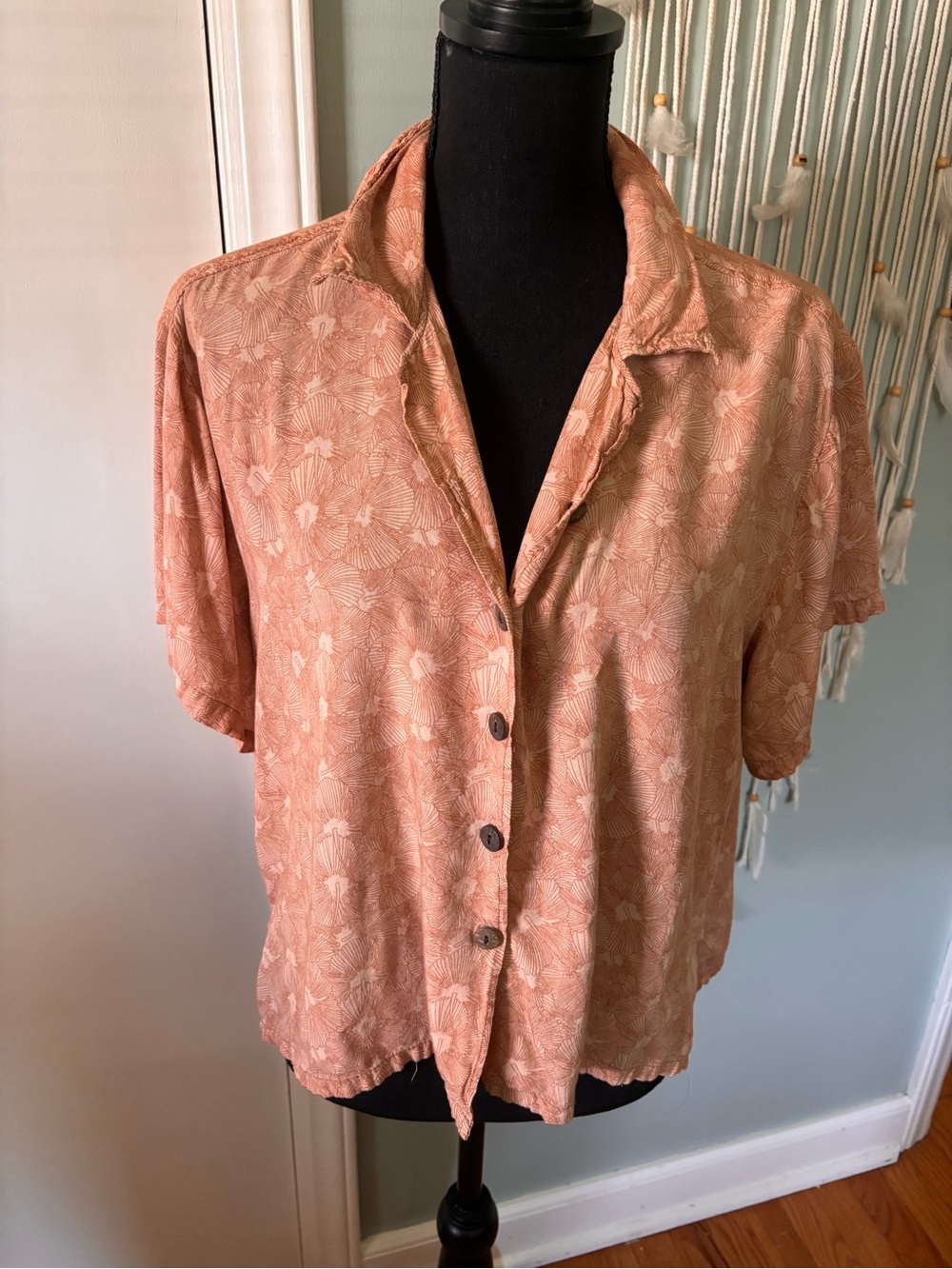 Vintage Women's Short-Sleeve Button Front Top in Dusty Peach
